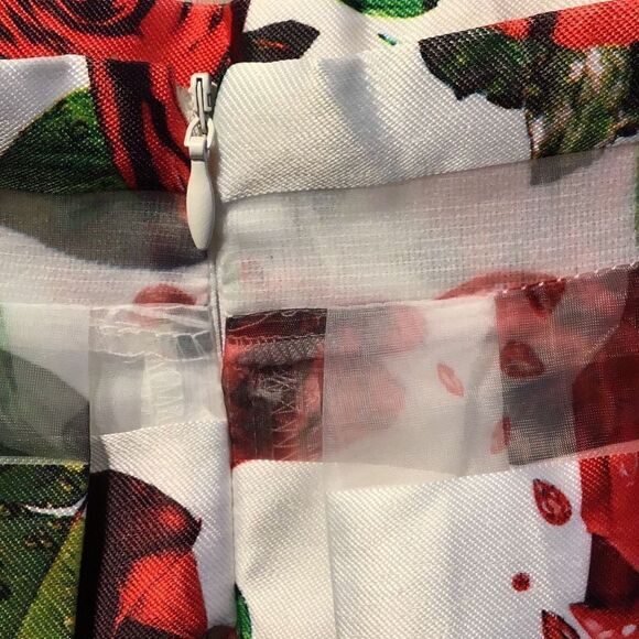 Skirt beautiful sheer rose and tulle skirt by BLVD size small - Picture 5 of 6